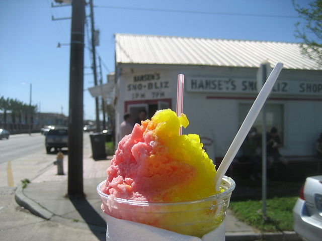Hansen's Sno-Bliz has been serving up delicious summer fun for more than 75 years. (Photo courtesy Infrogmation via Wikimedia Commons.)